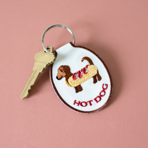 hot_dog_keychain_with_key_gran
